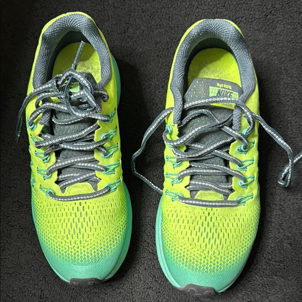 Nike Green and Gray Running Shoes